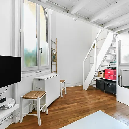 Cosy Dans Petit Loft Parigi